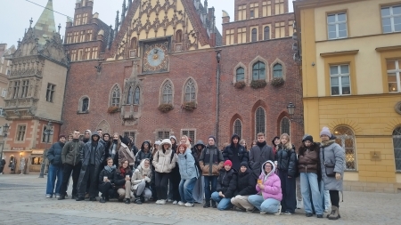 WROCŁAW to właśnie tam nasi uczniowie udali się na wycieczkę